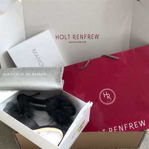 ⬇️ Price drop!🔥⬇️NWT Auth Manolo Blahnik Lima (~80%off Orig $895, Selling $198)